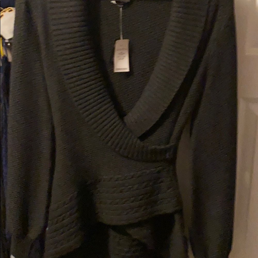 Sweater - Picture 3 of 3